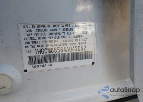 2004 Honda Accord 3.0 Ex z USA, uszkodzony, nr VIN 1HGCM66564A042052